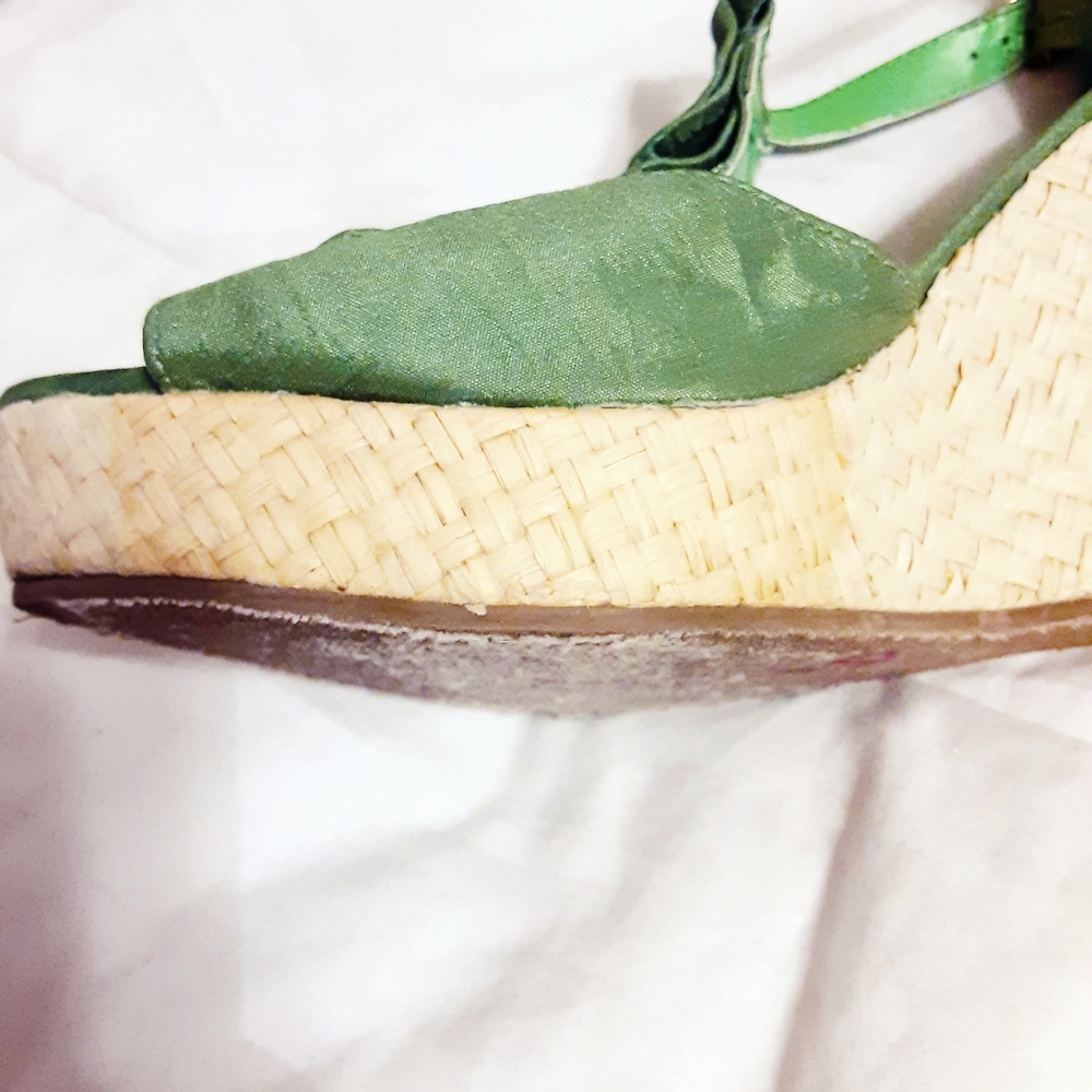 Steve Madden Ruffle Wedge Platforms - Picture 14 of 16